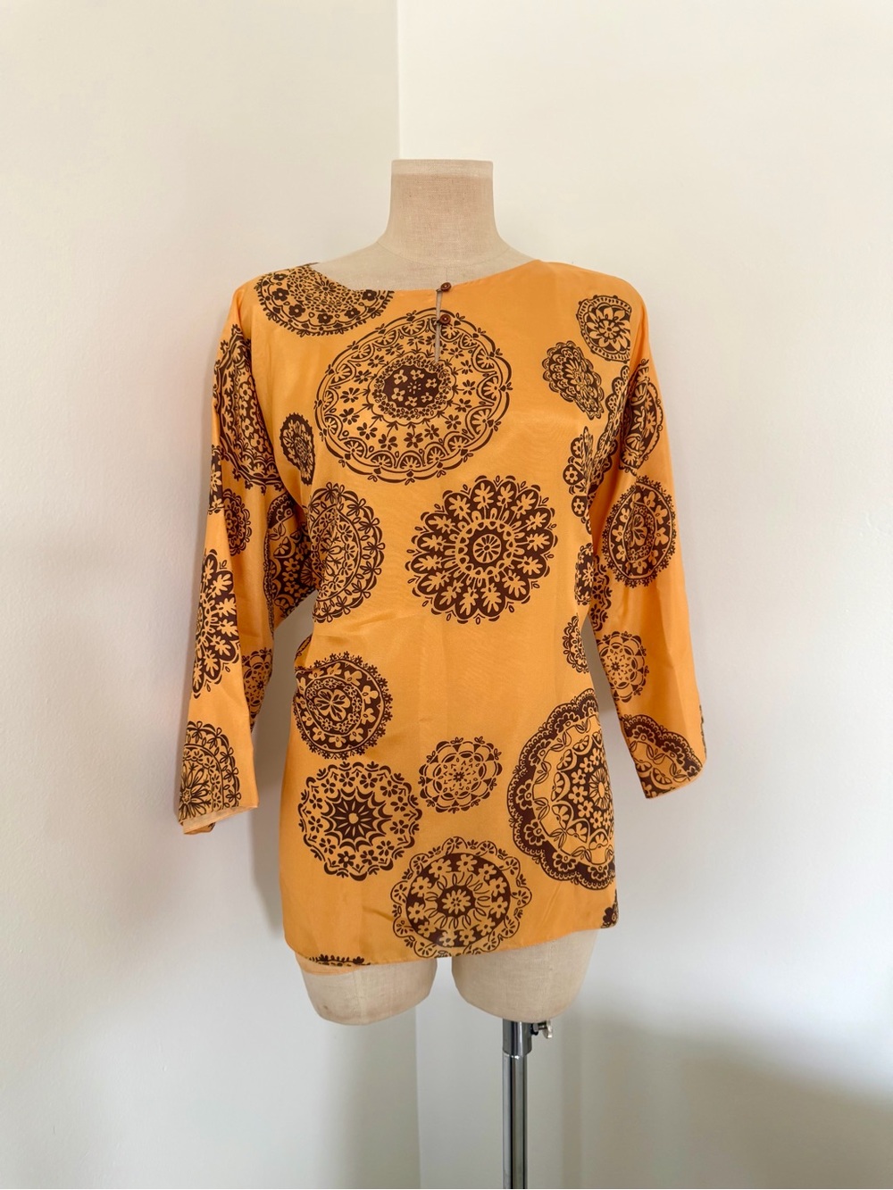 Vintage SHAMASK 100% silk Women's orange Printed Tunic